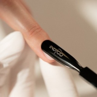 Repousse cuticules Indigo Black